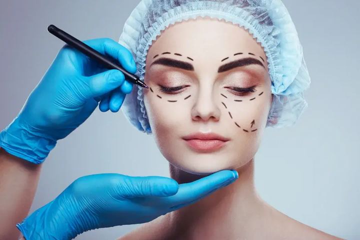 Surgical marking and preparation before a facial plastic surgery procedure